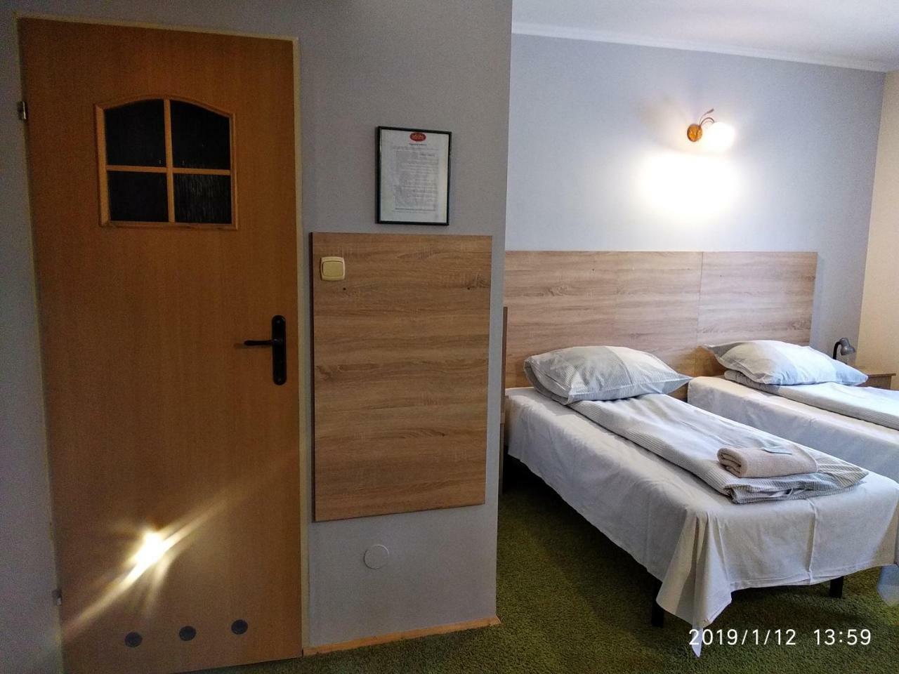 Hotelik Krakowiak Jarosław Esterno foto