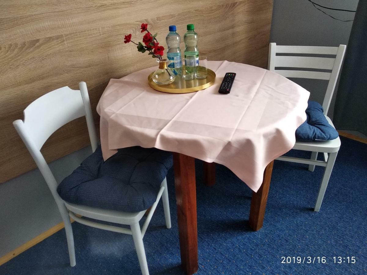 Hotelik Krakowiak Jarosław Esterno foto