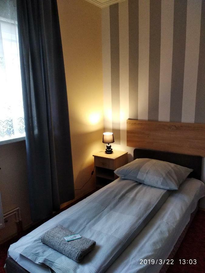 Hotelik Krakowiak Jarosław Esterno foto