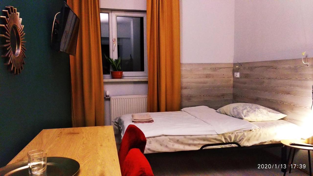 Hotelik Krakowiak Jarosław Esterno foto